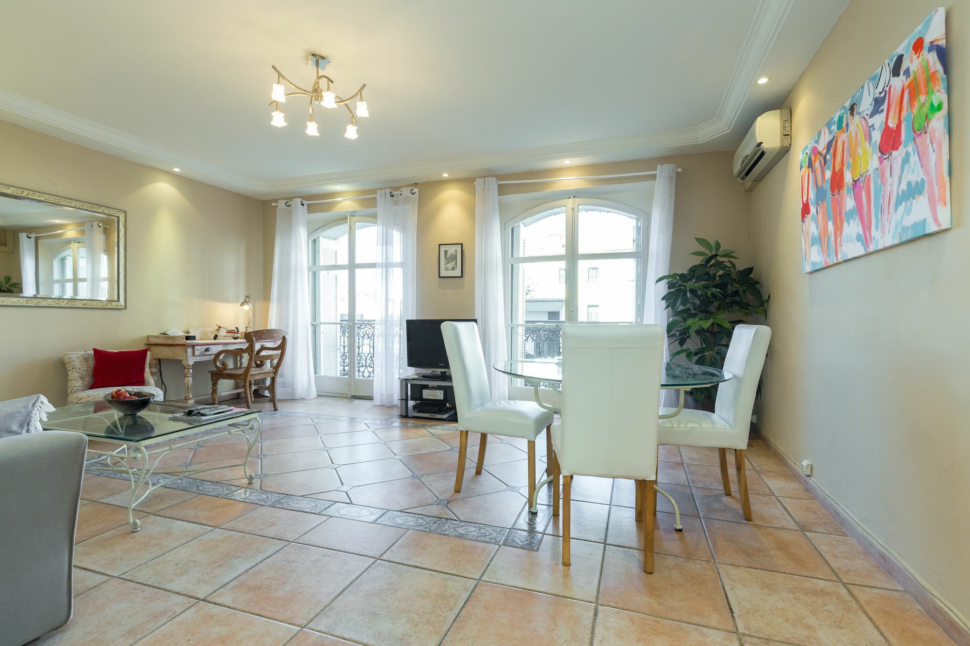 Lovely 2 Bed 2 Bath Apartment In Cannes On Rue Antibea Easy Walk To The Palais 224 Esterno foto
